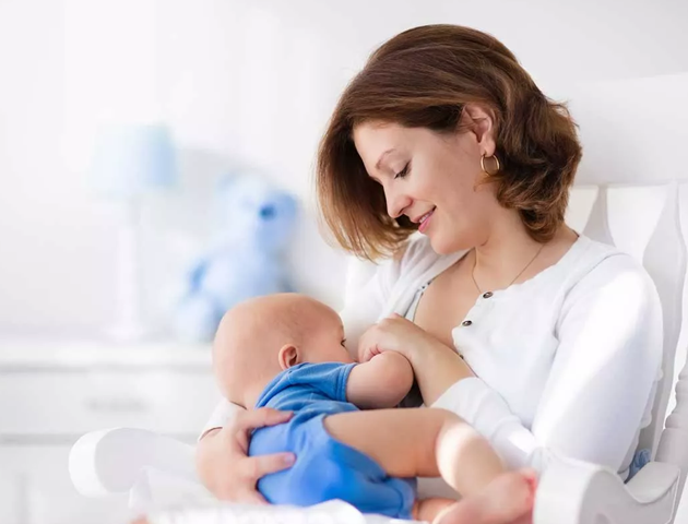 What Happens During A Breastfeeding Specialist Visit